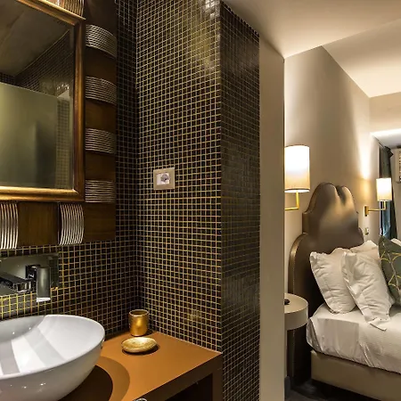 Colonna Del Corso Gasthuis 4*