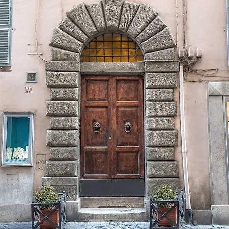 Colonna Del Corso Gasthuis 4*