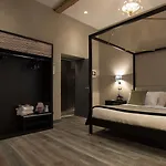 Colonna Suite Del Corso 4*