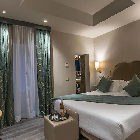 Colonna Del Corso Roma