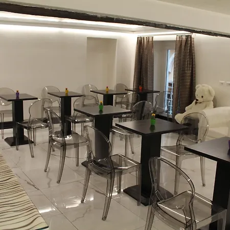 Colonna Del Corso Гостевой дом Рим