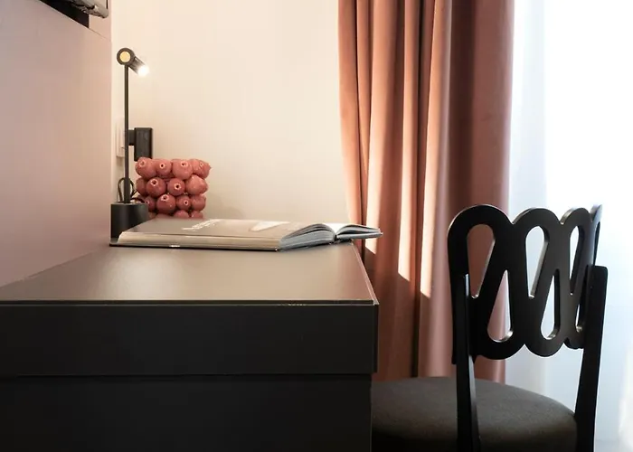 Гостевой дом Colonna Del Corso Рим