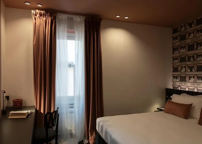 コロンナ スイート デル コルソ ゲストハウス ローマ